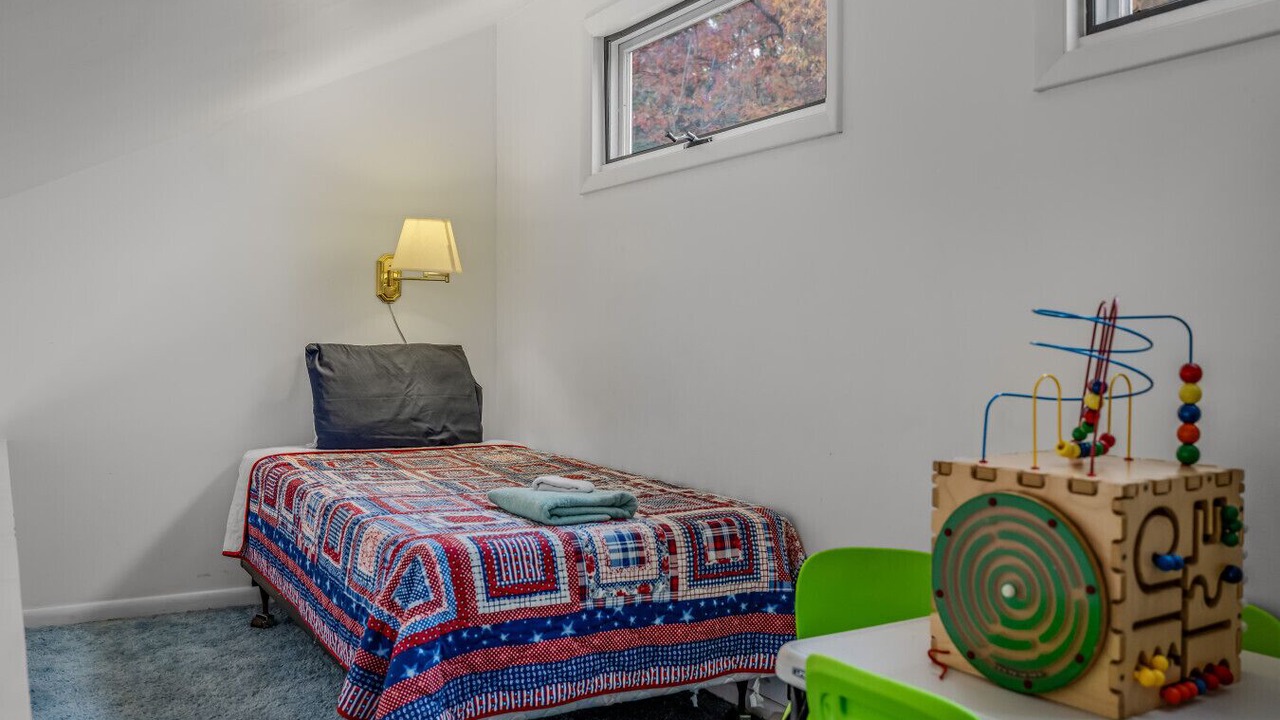 Photo of Bedroom in Berkeley Springs
