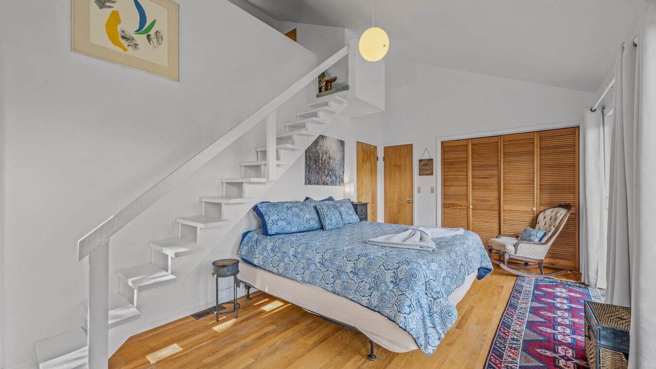 Photo of Bedroom in Berkeley Springs