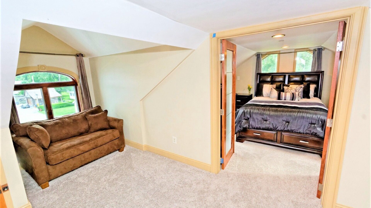 Photo of Bedroom in Saratoga Springs