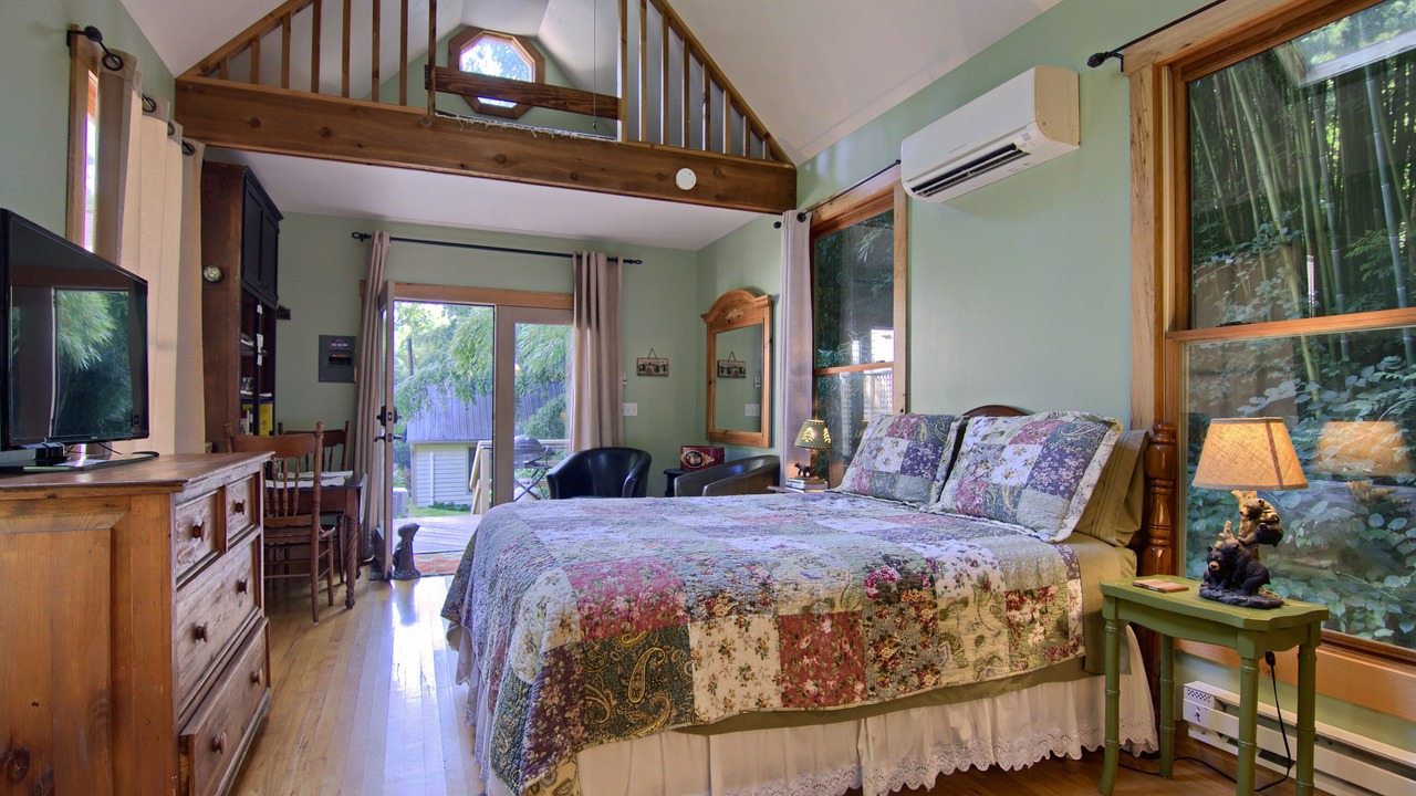 Photo of Bedroom in Skyland
