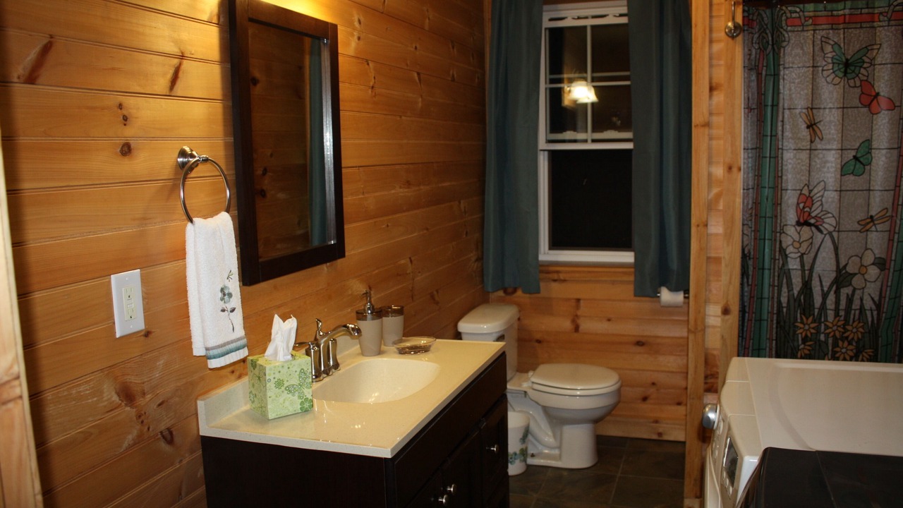 Photo of Bathroom in Pine Ridge
