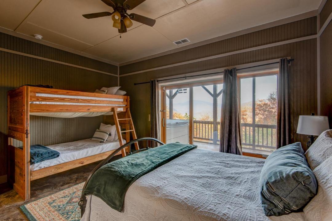 Photo of Bedroom in Frank