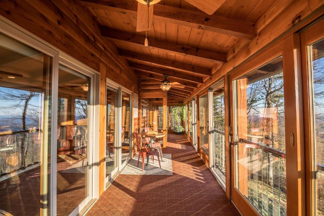 Photo of Patio Balcony in Apple Ridge