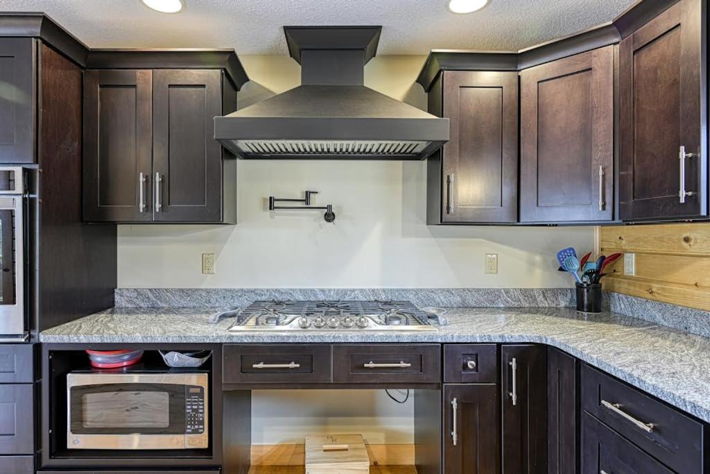 Photo of Kitchen in McHenry