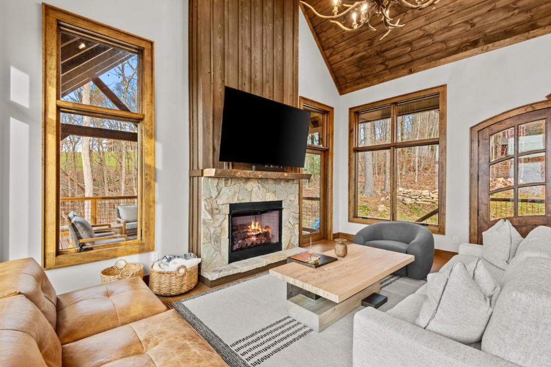 Photo of Livingroom in Elk Park