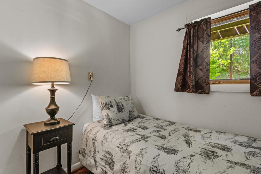 Photo of Bedroom in Elk Park
