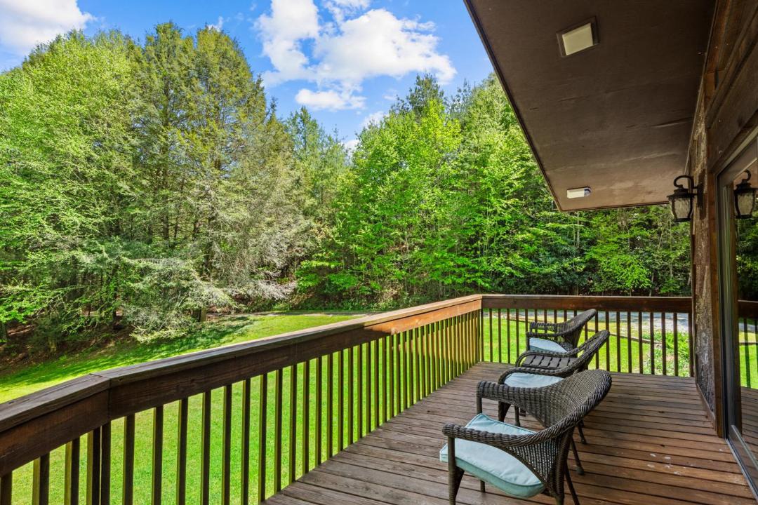 Photo of Patio Balcony in Elk Park