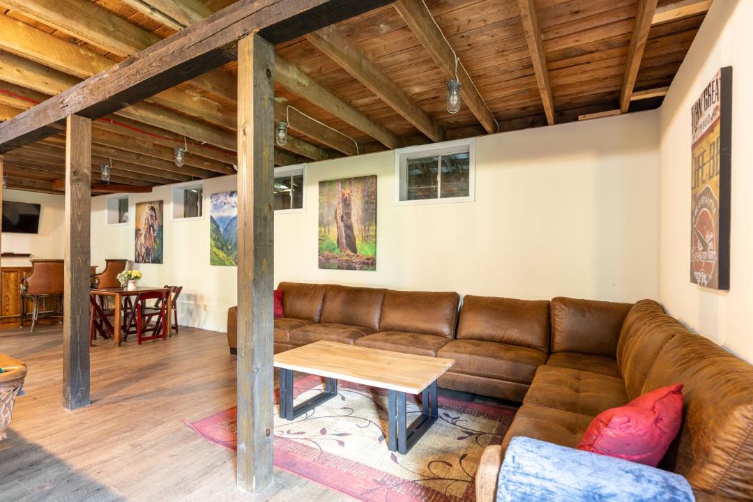 Photo of Livingroom in Elk Park