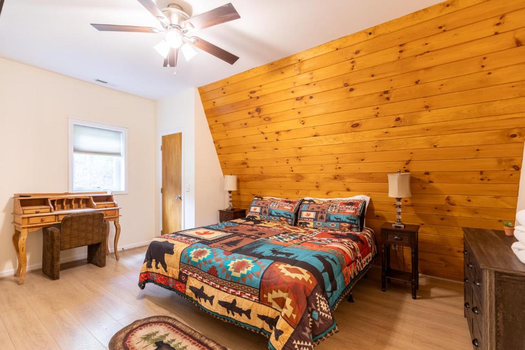 Photo of Bedroom in Elk Park