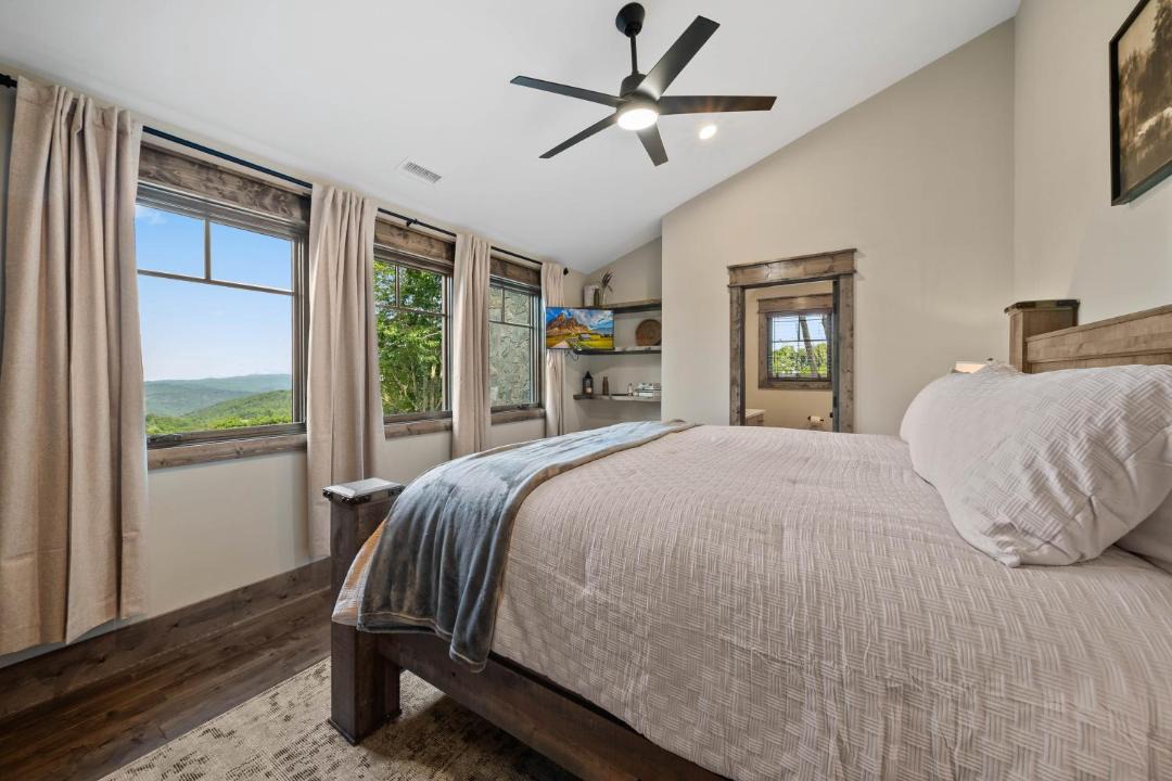 Photo of Bedroom in Elk Park