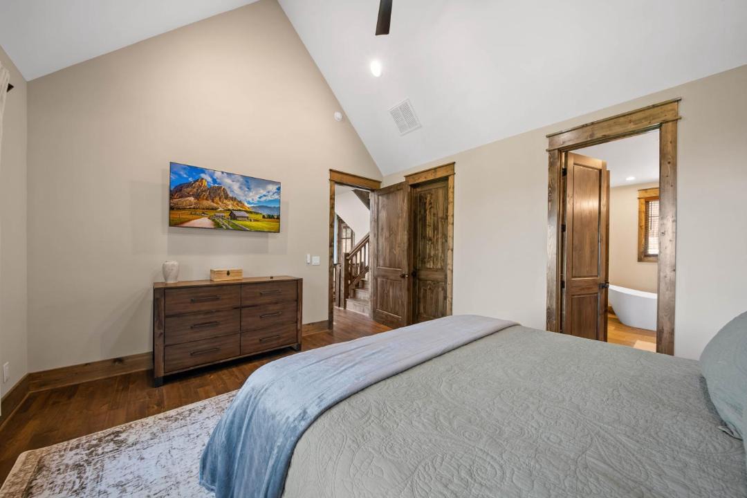 Photo of Bedroom in Elk Park