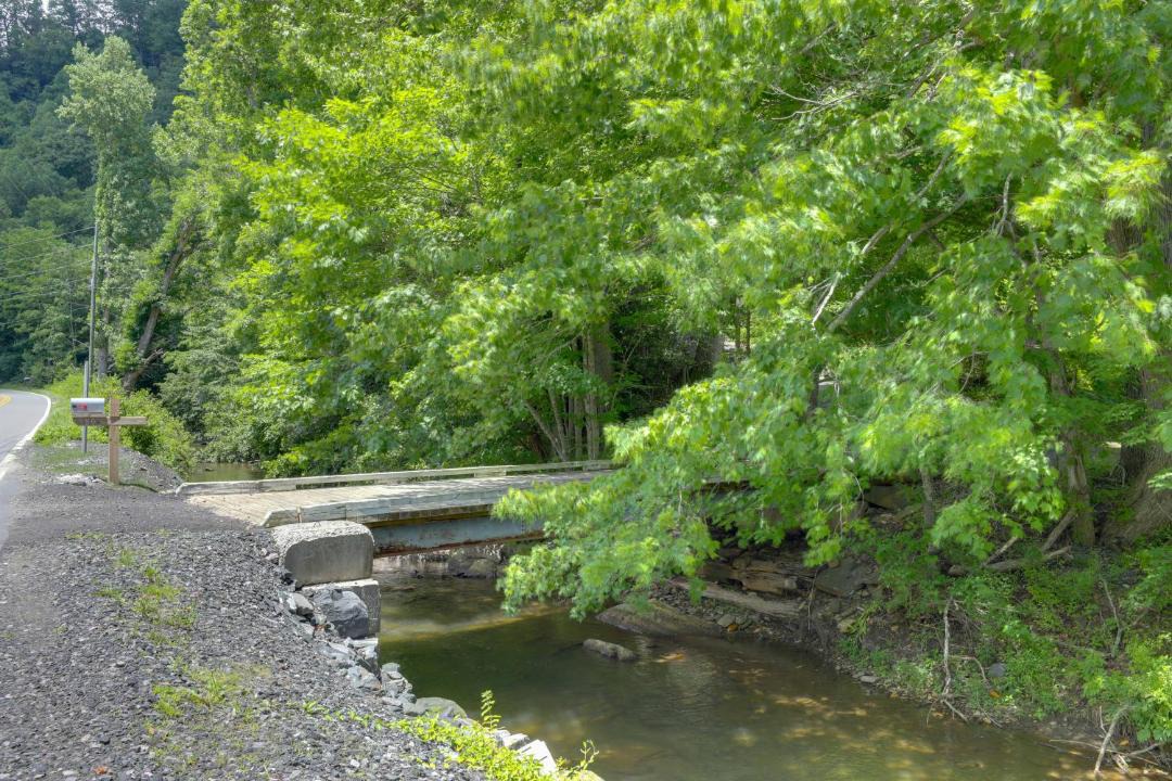 Photo of Others in West Jefferson