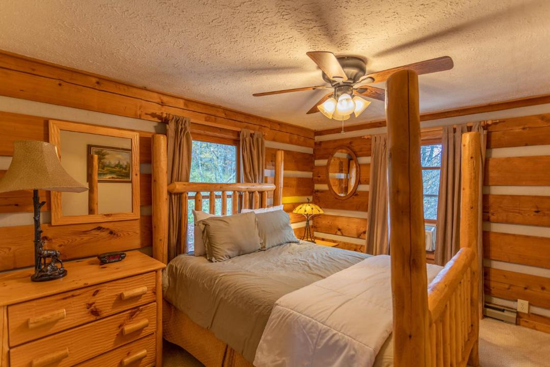 Photo of Bedroom in Zionville