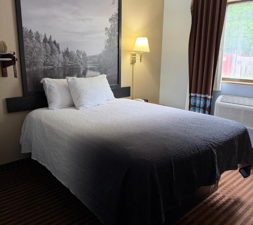 Photo of Bedroom in LaVale