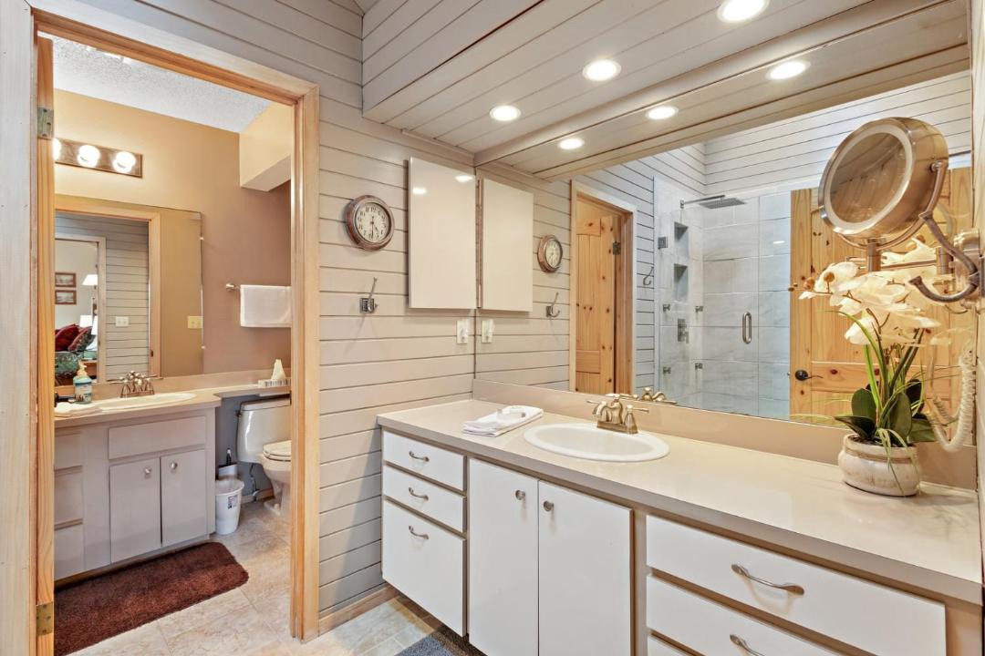 Photo of Bathroom in Boone