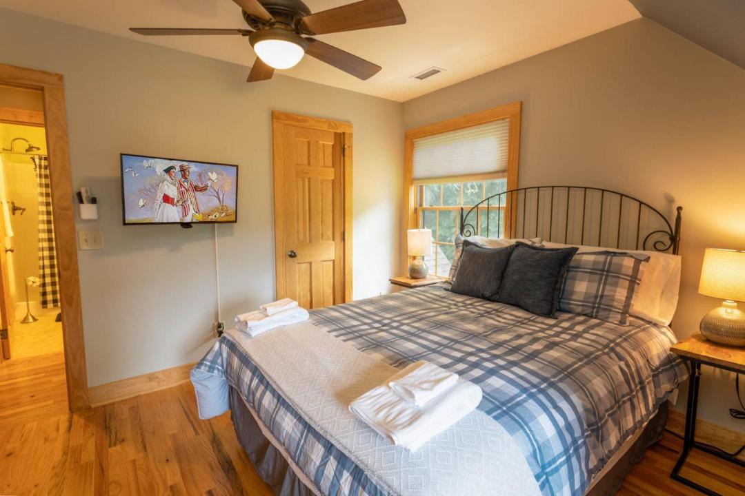 Photo of Bedroom in Apple Ridge