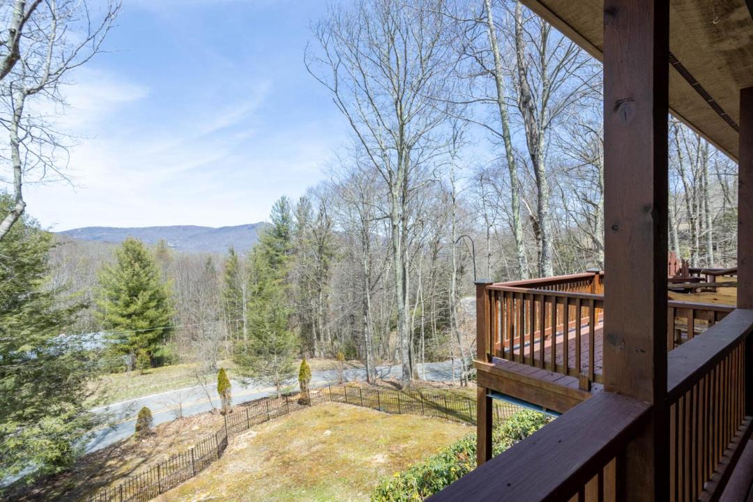 Photo of Patio Balcony in Banner Elk