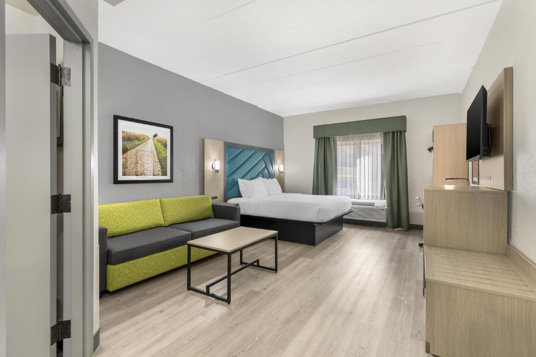 Photo of Bedroom in Morehead