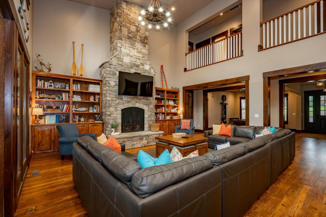 Photo of Livingroom in Waterfront Greens