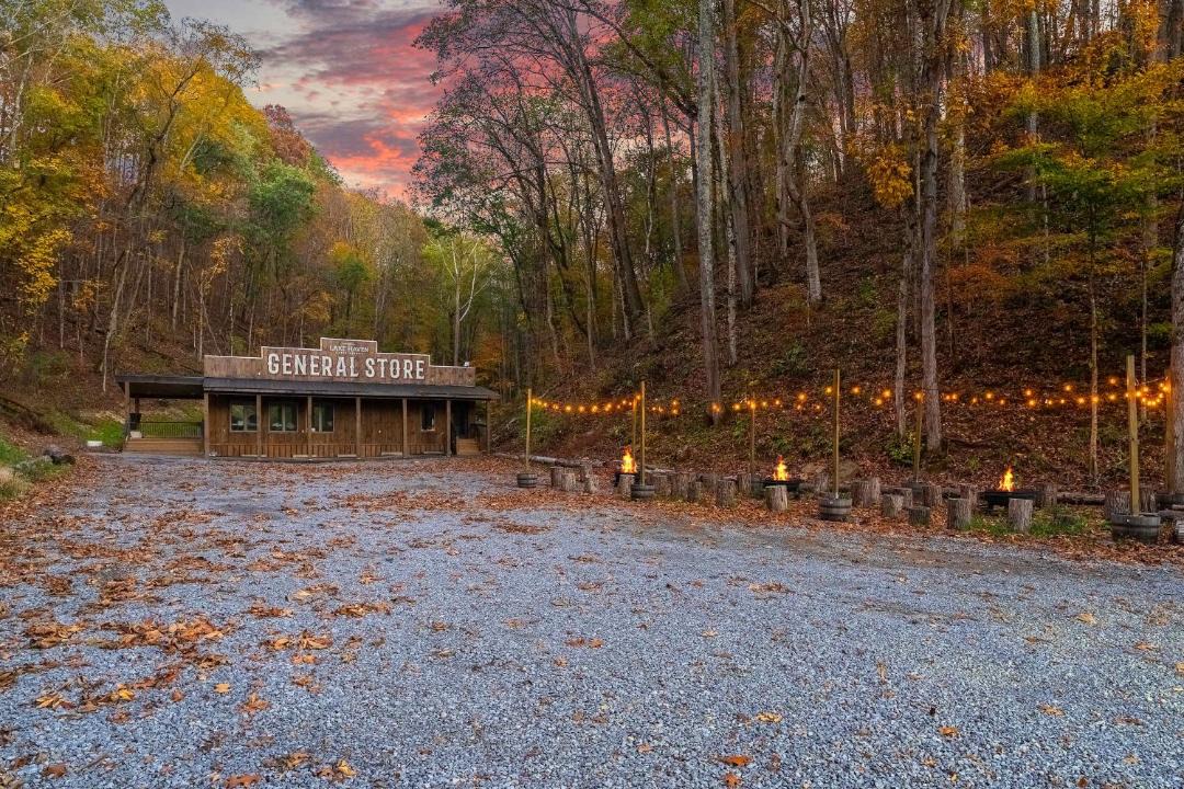 Photo of Others in Sevierville
