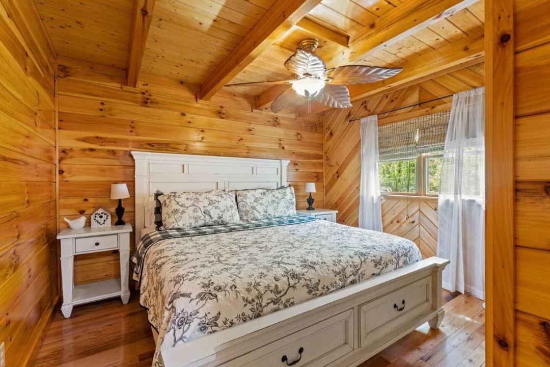 Photo of Bedroom in Slade
