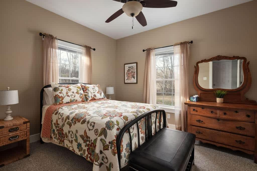Photo of Bedroom in Berkeley Springs