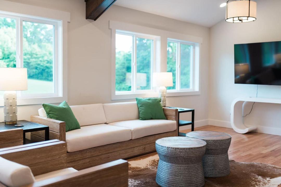 Photo of Livingroom in Knoxville