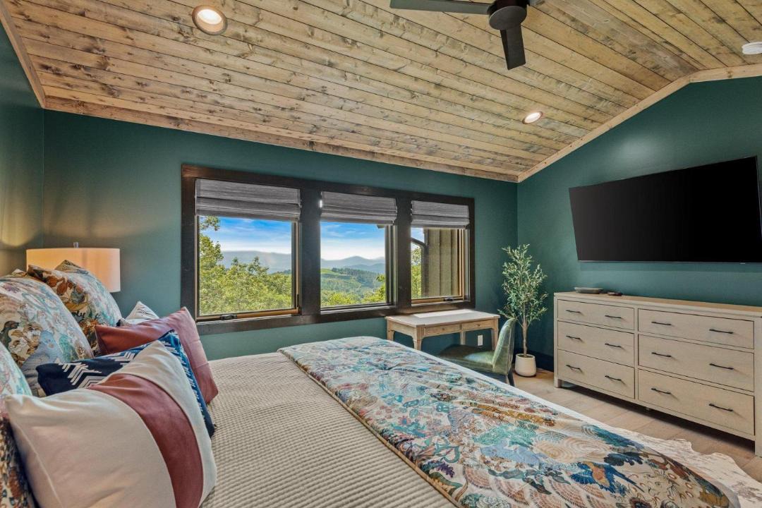 Photo of Bedroom in Elk Park