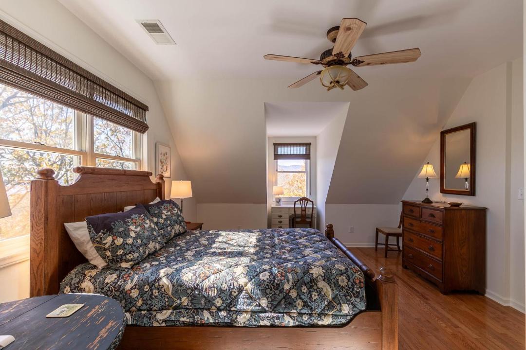 Photo of Bedroom in Blowing Rock