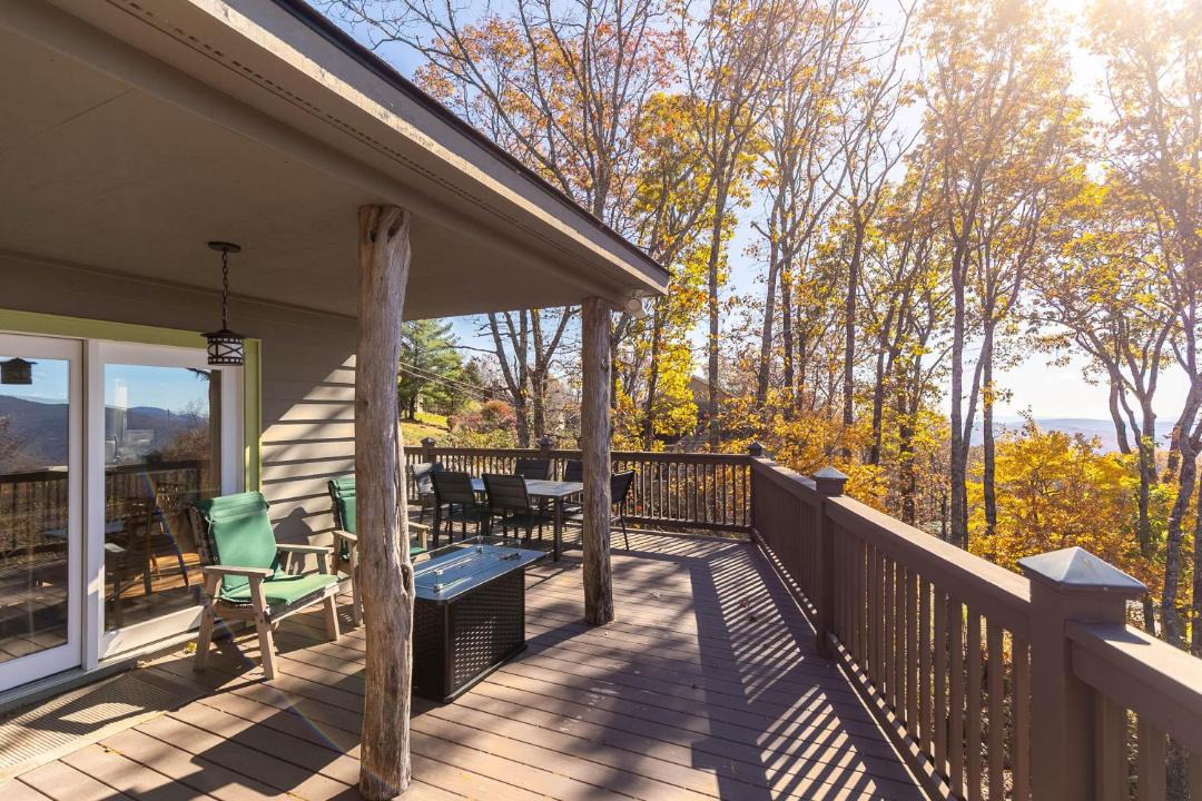Photo of Patio Balcony in Blowing Rock