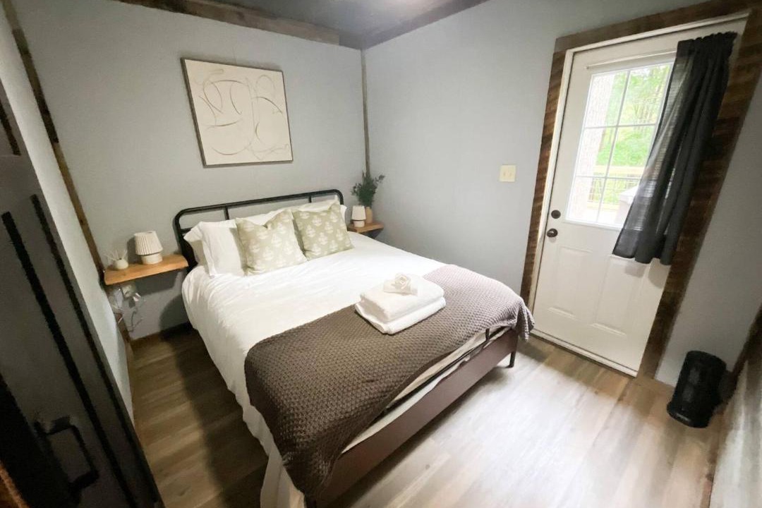 Photo of Bedroom in Rogers