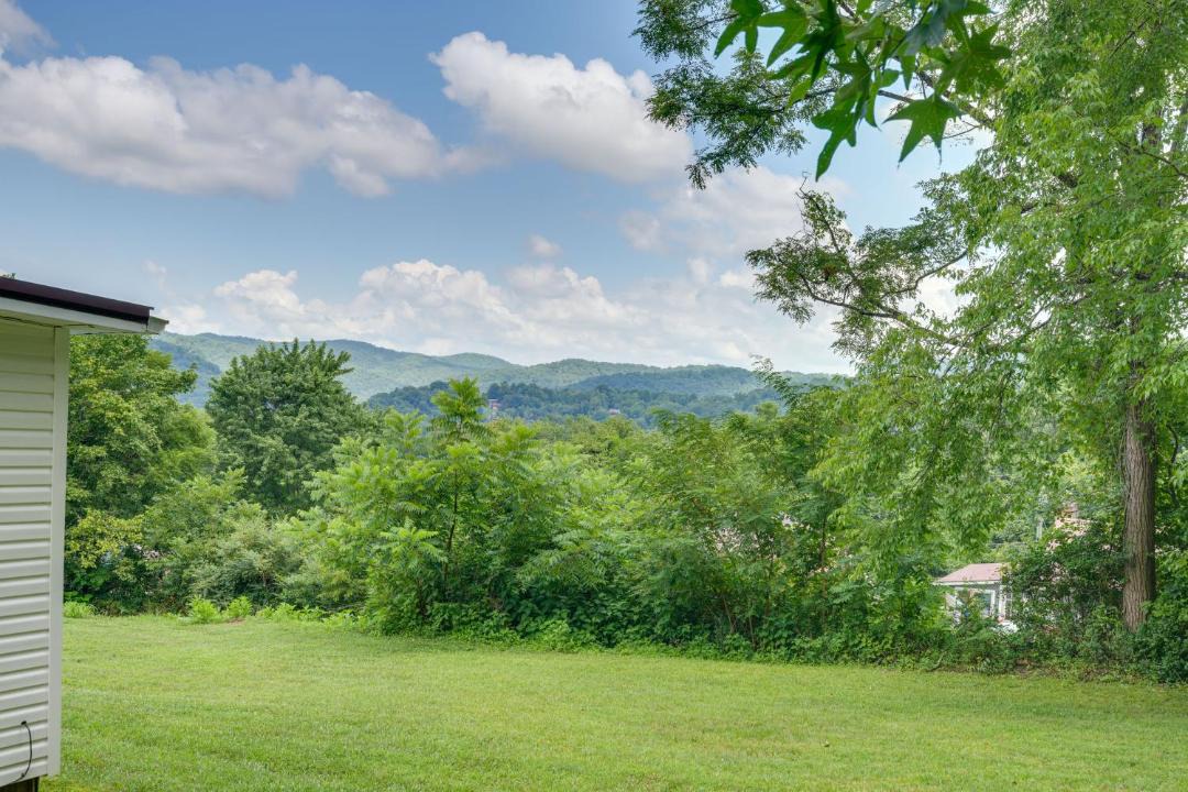 Photo of Others in Banner Hill
