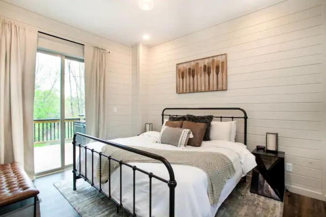 Photo of Bedroom in Sevierville
