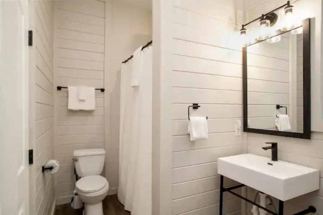 Photo of Bathroom in Sevierville