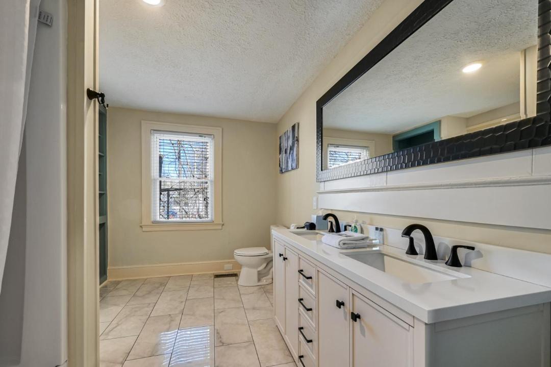 Photo of Bathroom in Claxton Community