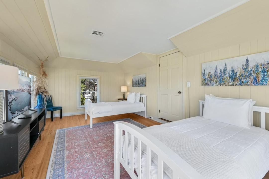 Photo of Bedroom in Claxton Community