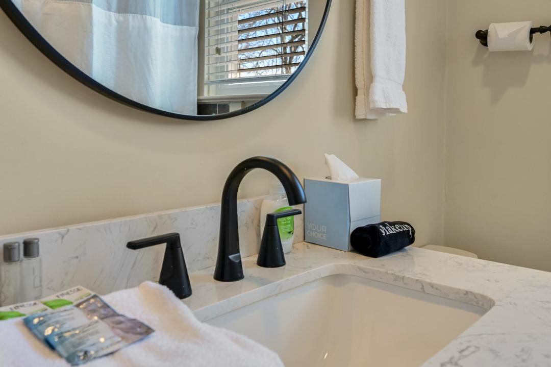 Photo of Bathroom in Claxton Community
