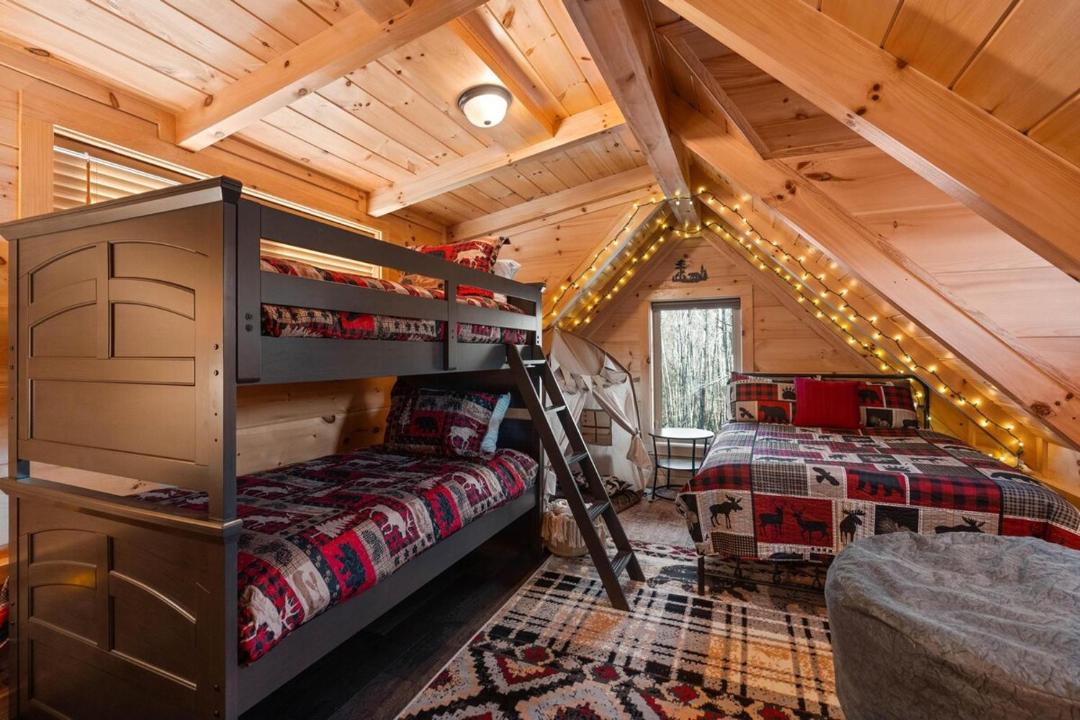Photo of Bedroom in Elk Park