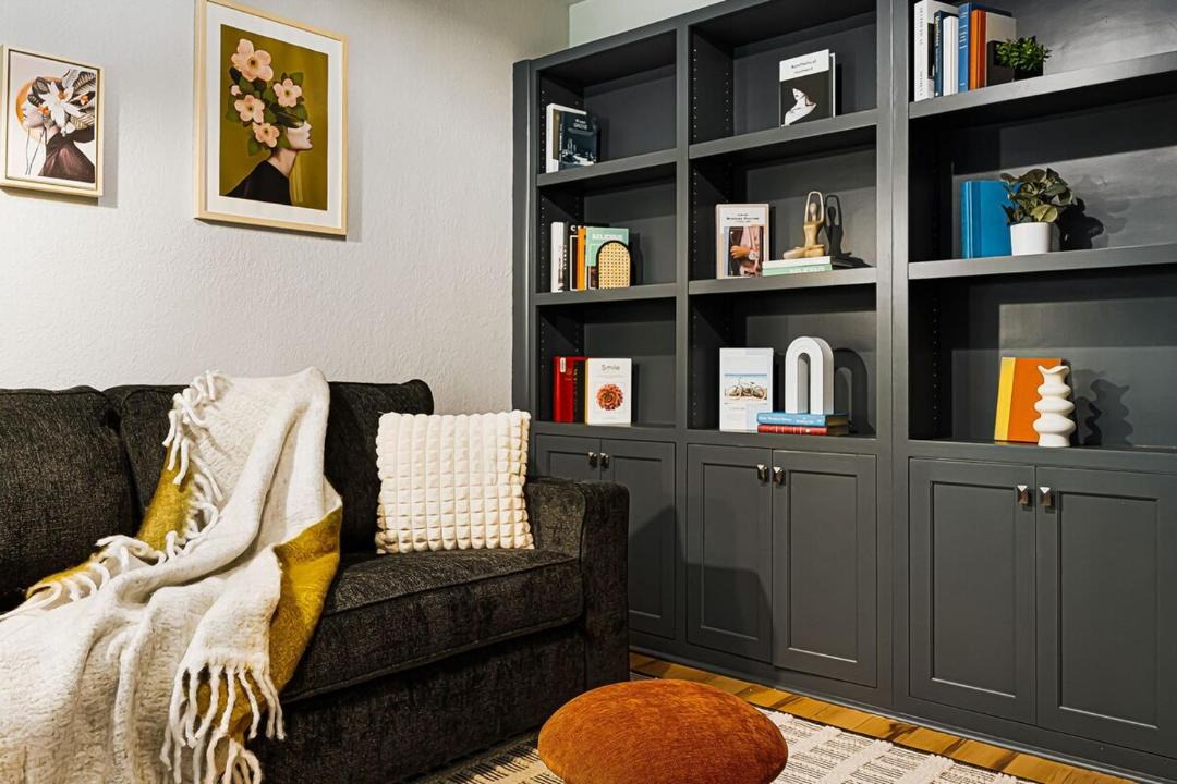 Photo of Livingroom in Fairview