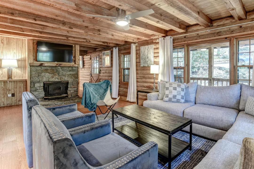 Photo of Livingroom in Royal Pines