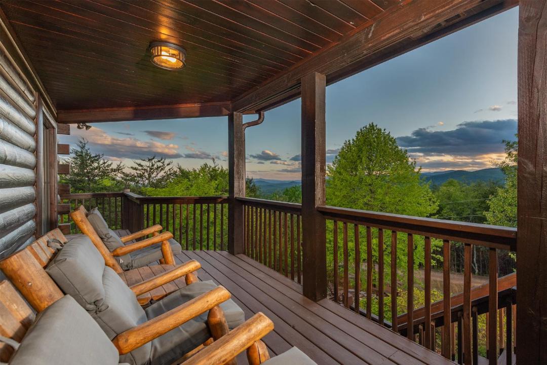 Photo of Patio Balcony in Vein Mountain