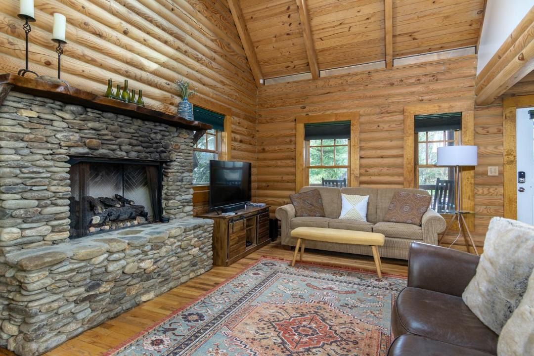 Photo of Livingroom in Black Mountain