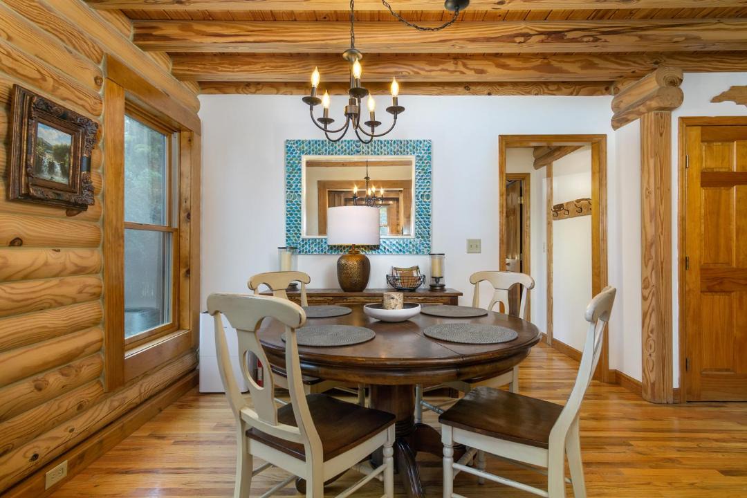 Photo of Livingroom in Black Mountain
