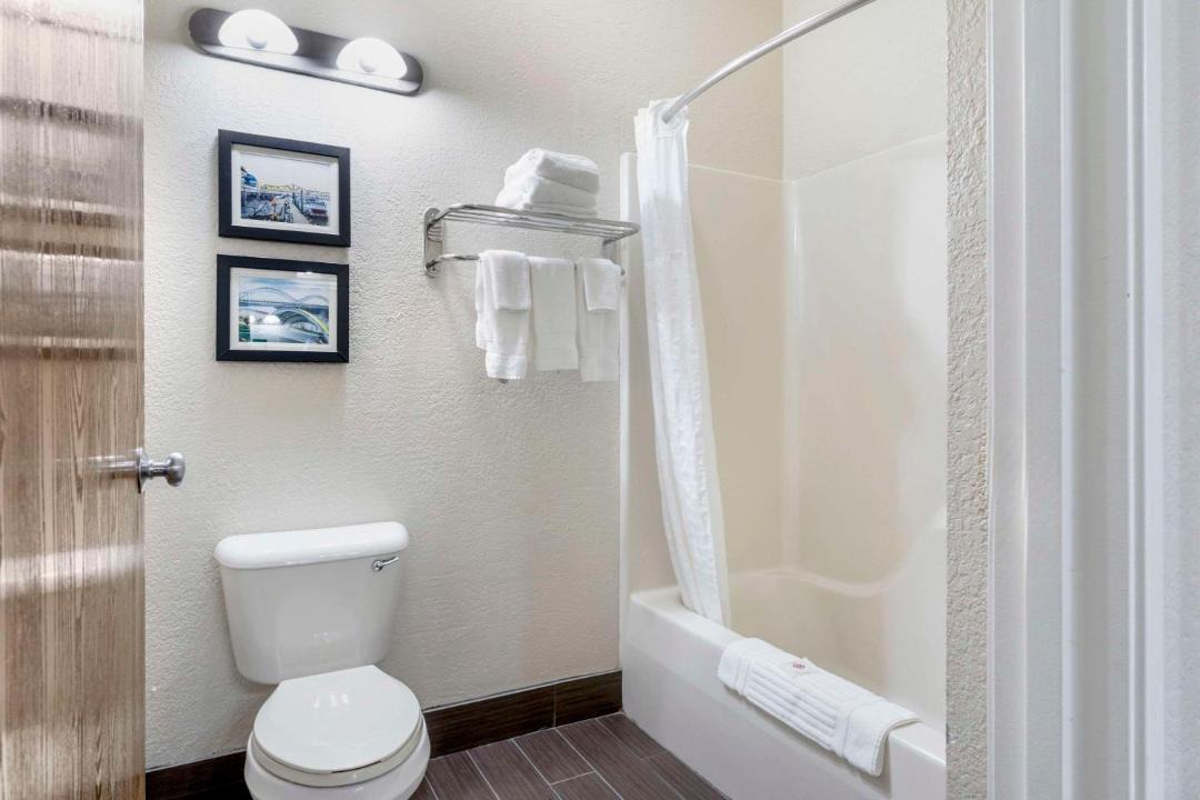 Photo of Bathroom in La Grange