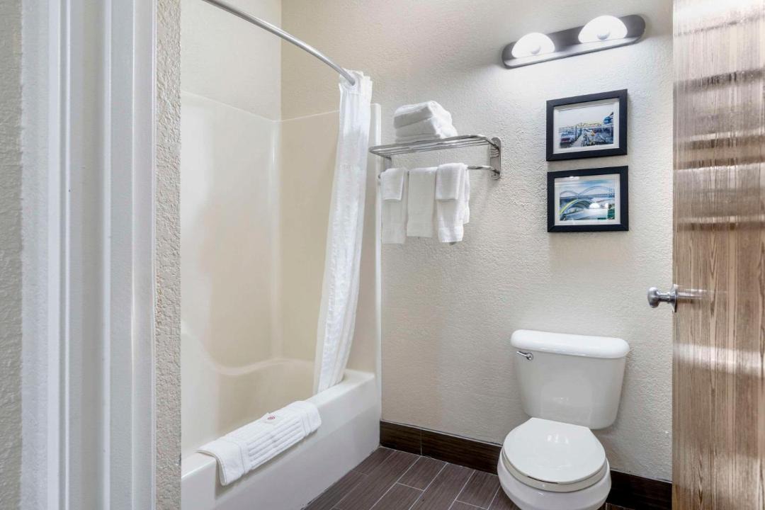 Photo of Bathroom in La Grange