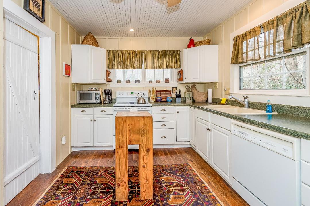 Photo of Kitchen in Black Mountain