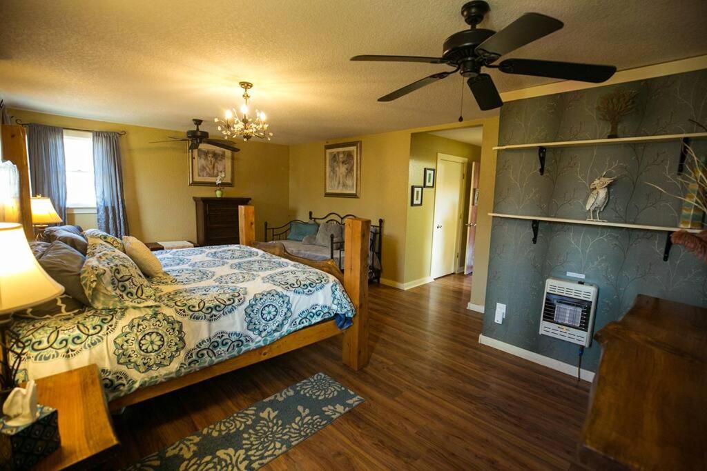Photo of Bedroom in Pine Ridge