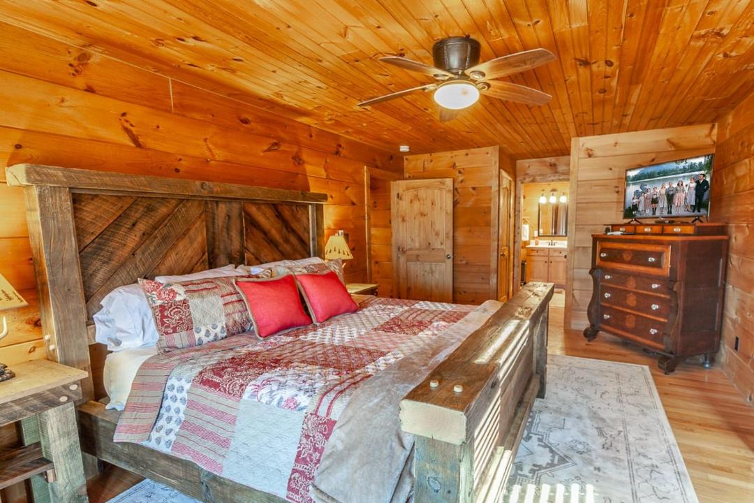 Photo of Bedroom in Boone