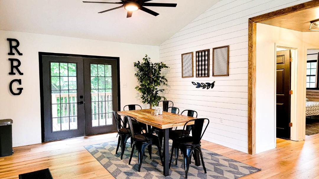 Photo of Livingroom in Rogers