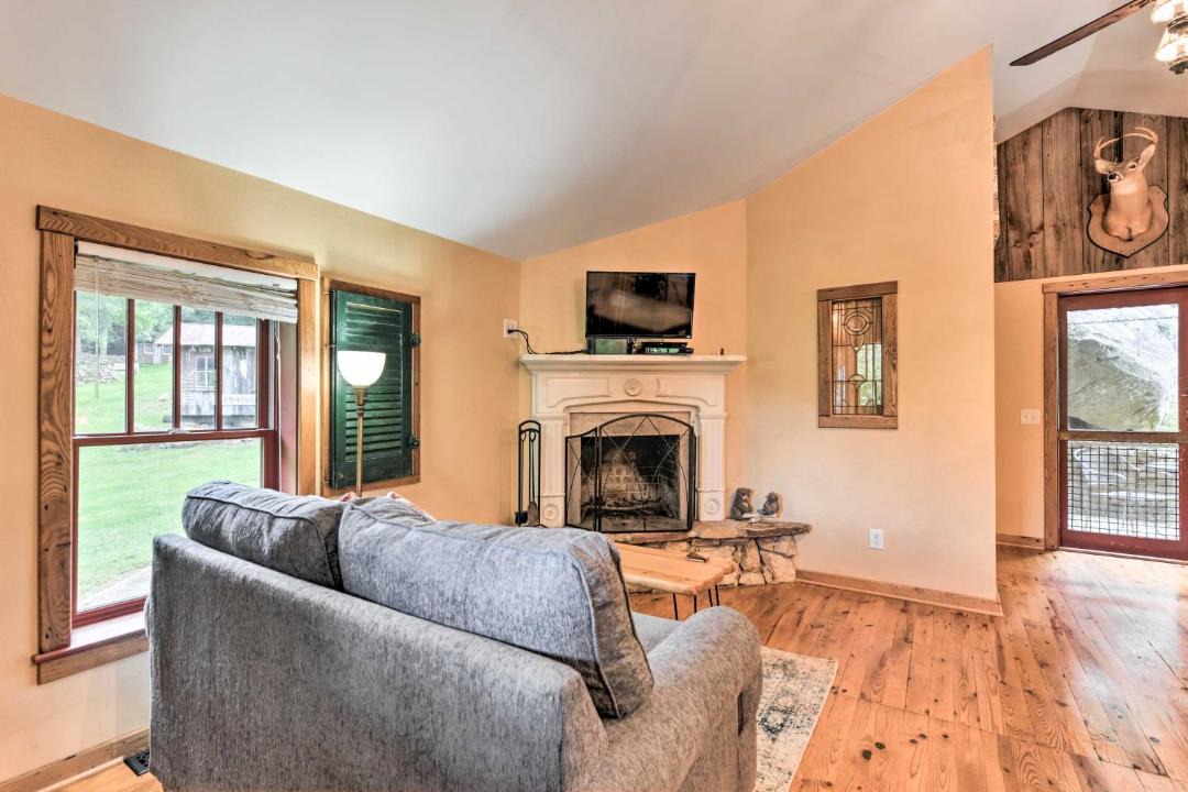 Photo of Livingroom in Clyde